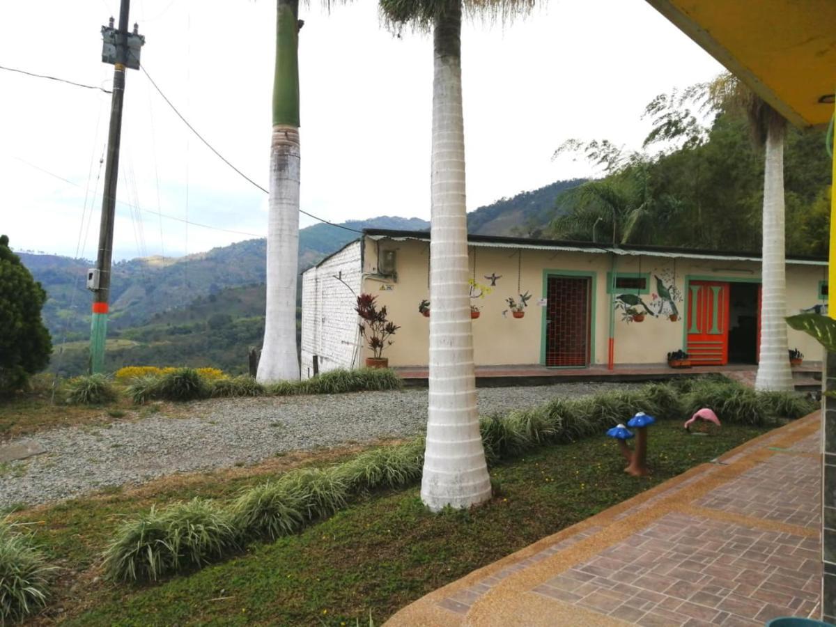 Calarcá Finca Turistica Santa Clara 호스텔 외부 사진